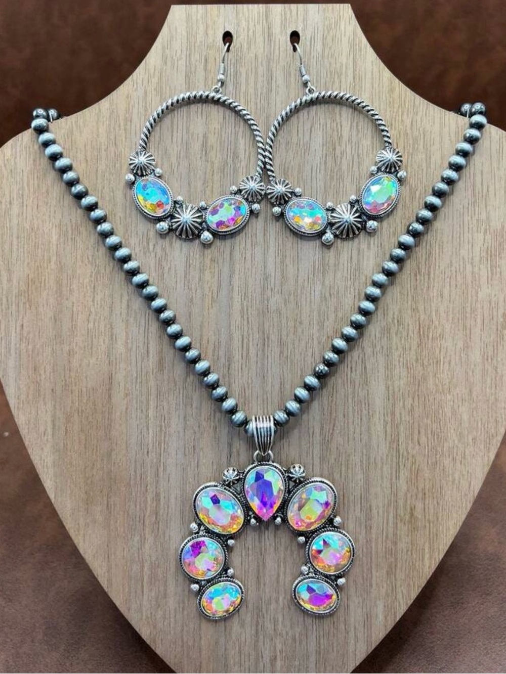Beautiful Iridescent Stone Navajo Inspired Silver Colored Earring & Necklace
